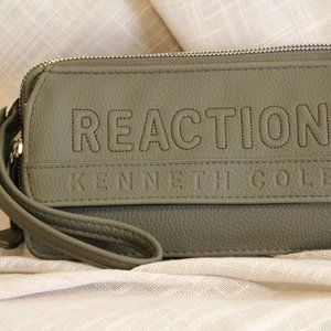 KENNETH COLE REACTION GIGI Wallet / Crossbody Bag / Wristlet